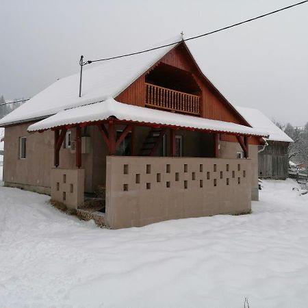Apartament Ugralet Lunca de Sus Zewnętrze zdjęcie