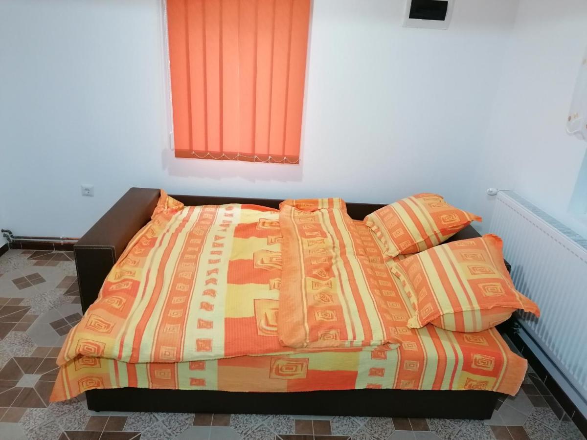 Apartament Ugralet Lunca de Sus Zewnętrze zdjęcie